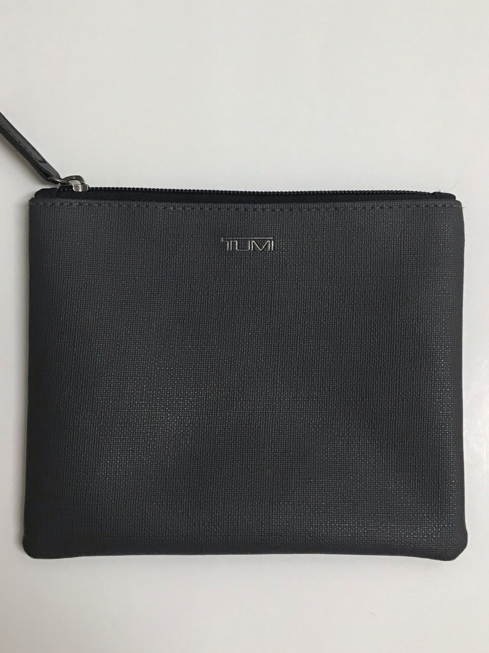 TUMI Delta Airlines Premium Amenity Bag EMPTY Gray Toiletry Travel 6x7” Zip Wipe